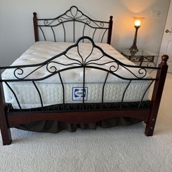 QUEEN Bed + Side Table