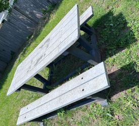 Free outdoor table