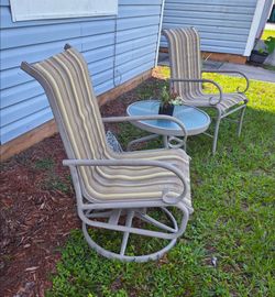 3-Piece Outdoor Patio Bistro Set. 
2 Chairs & Matching Glass Table.