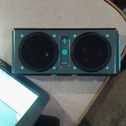 Skull Candy Air Raid Bluetooth Speaker