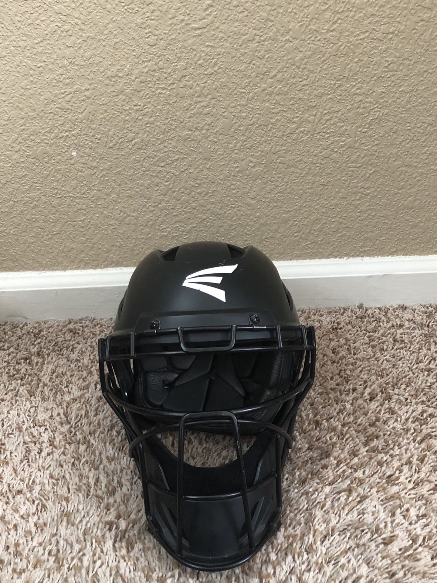 Easton Catchers Helmet