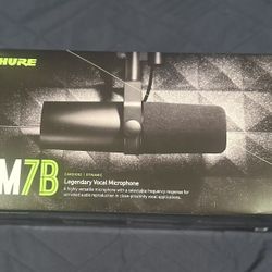 Shure SM7B Legendary Vocal Microphone
