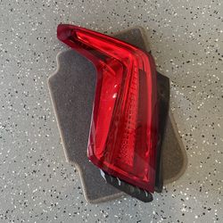 2017 Cadillac Left Rear Tail Light Assembly