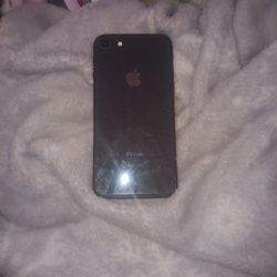 Iphone 8, ONLY FOR PARTS,  ICLOUD LOCK PICK UP ONLY