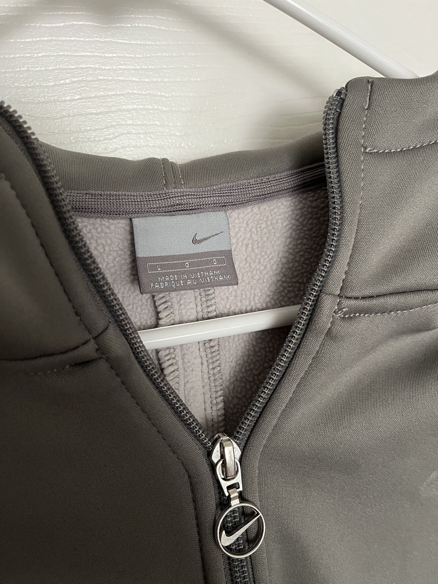 Nike size large gray zippered hoodie jacket coat 
