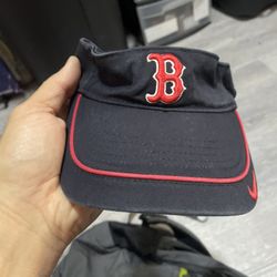 Woman’s team hat Red socks  