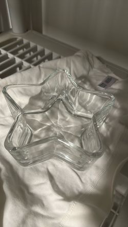 Clear Glass Star-Shaped Bowl