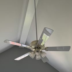 52” White Ceiling Fan W/4 lights