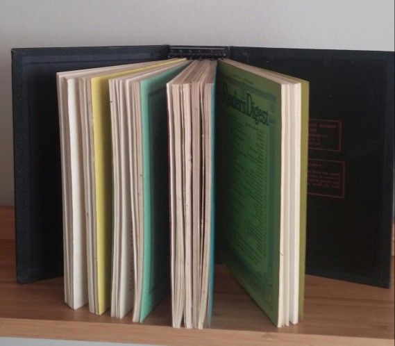 Collectible 1939 Reader's Digest W/Binders/Full Year