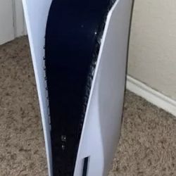 400 for ps5 comes with controller 