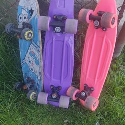 Kids Skateboard Lot 3