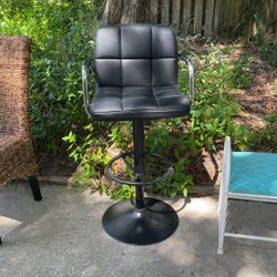 NEW BLACK LEATHER BAR STOOL 