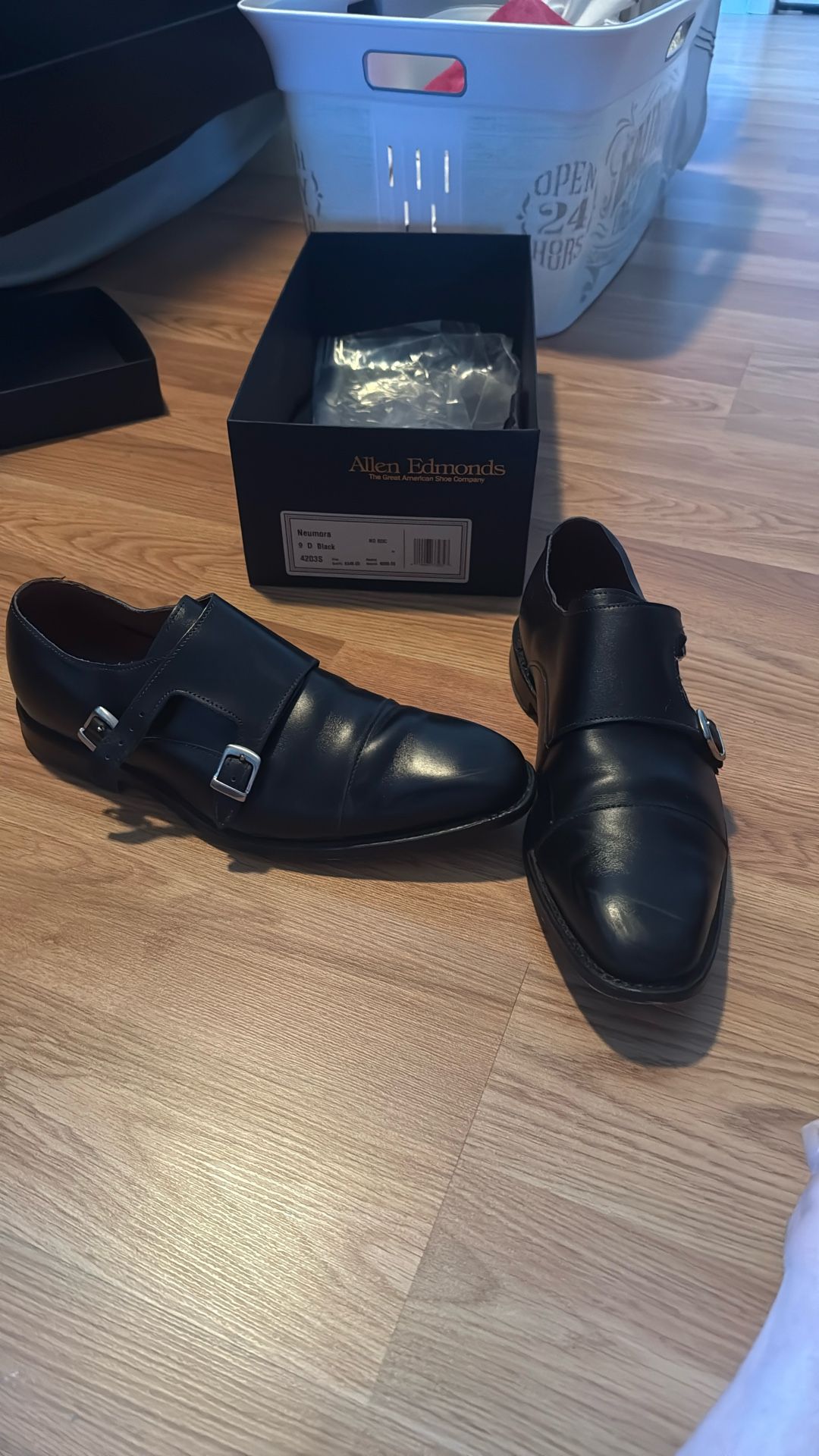 Allen Edmonds Neumora Shoes – Black, Size 9D – Lightly Worn