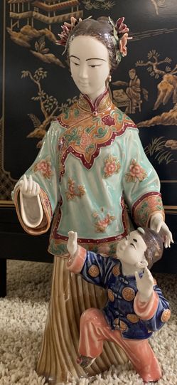 Chinese Porcelain Figurine