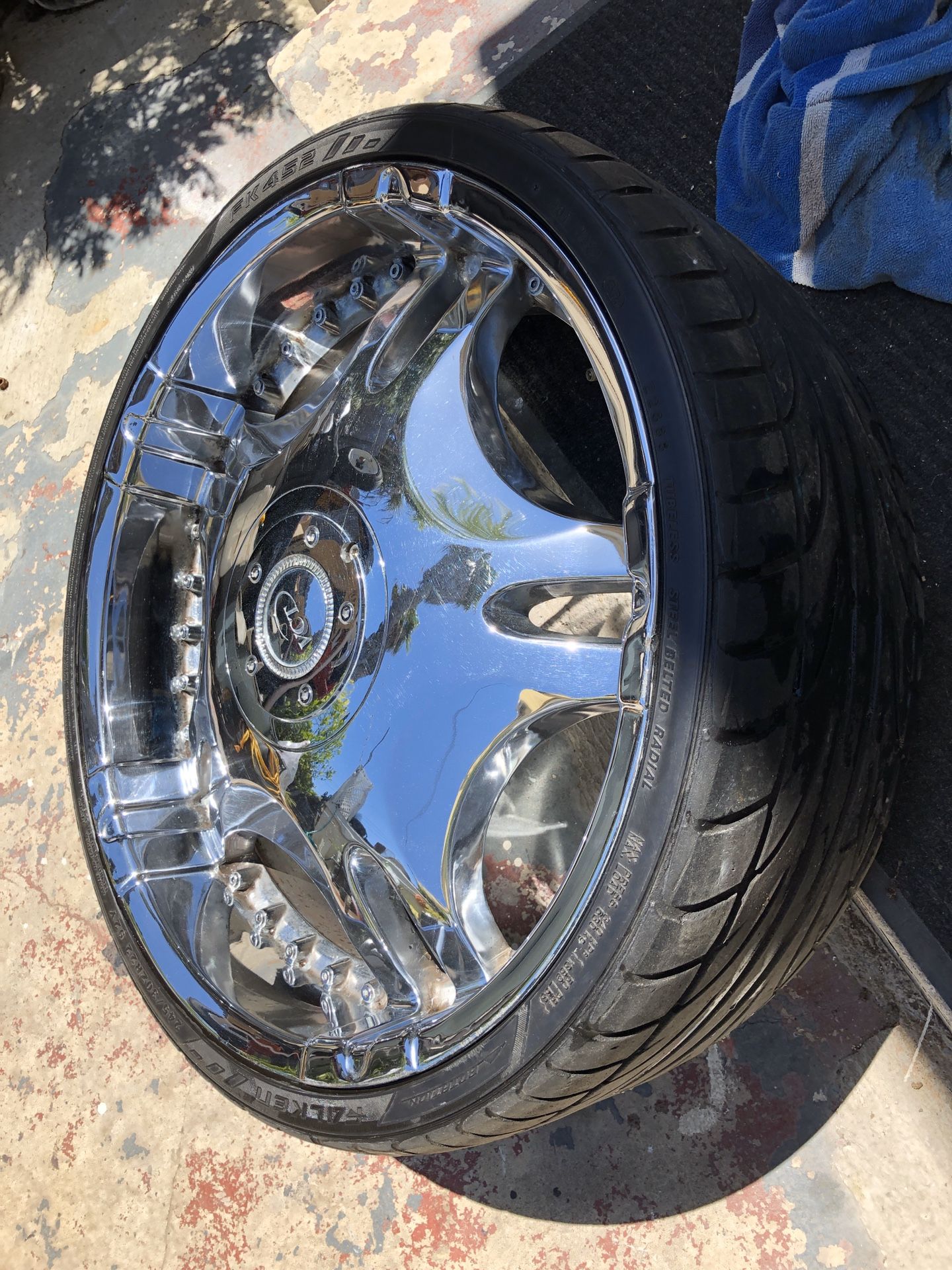 22"VCT Chrome wheels universal 5 lug (trades)
