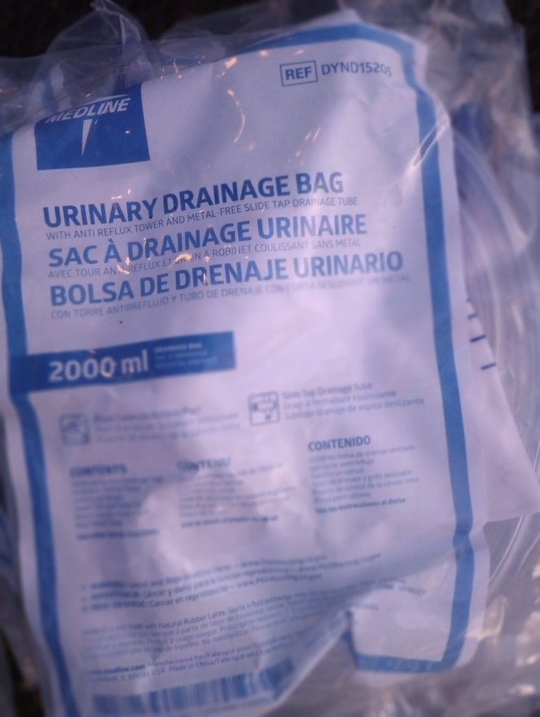 16 Urinary Drainage Bags By Medline. In Packaging, Never Opened, Brand New
