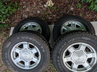 Newly used tires 265/70R17.