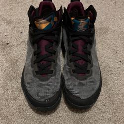 Jordan 37 Bordeaux Size 8.5 Men’s