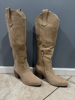 Women’s Tan Boots 7,7.5,9