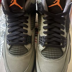 Air jordan 4 x undefeated