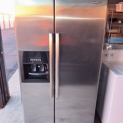 Whirlpool Stainless Steel Refrigerator And Freezer