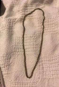 Necklace gold