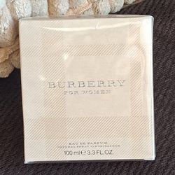 NEW & SEALED BURBERRY FOR WOMAN'S LARGE SPRAY 40$