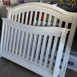 Crib 3 In 1 