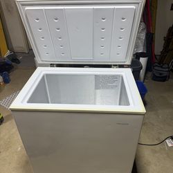 Frigidaire Deep Freezer 7 cu.ft.