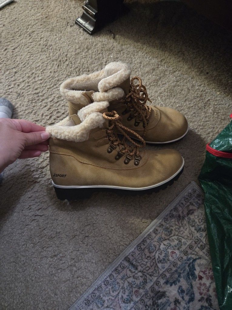 Womans Boots Size 7