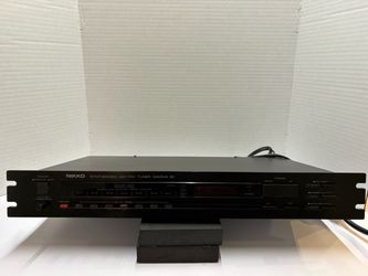 Nikko Gamma 30 Synthesized AM/FM Tuner
