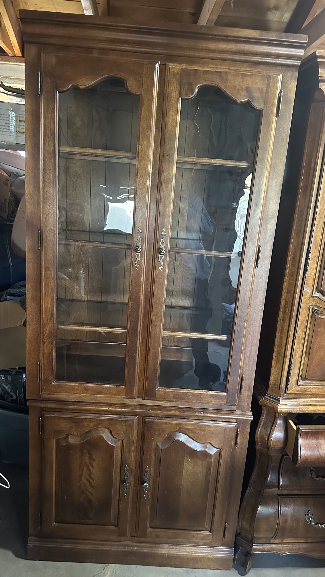 Ethan Allen French Country China Cabinet /lighted