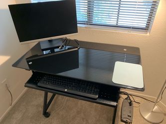 Computer desk