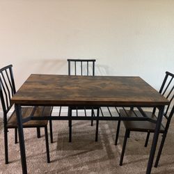 Dining Room Table 