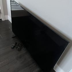 Lg Tv With Remote And Power Cable