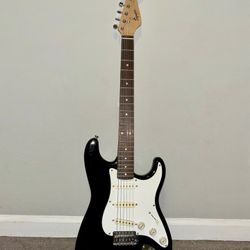 Fender Squier Stratocaster – Black – Fair Condition