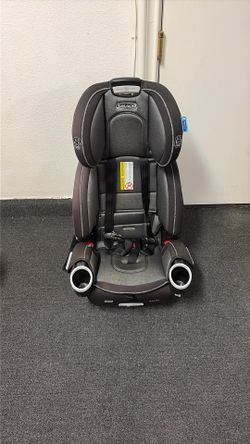 Graco And Britax Child’s Car Seat