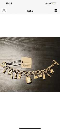 BURBERRY CHARM BRACELET