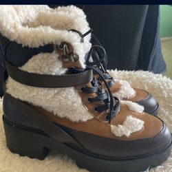 Multicolored boots With Fur