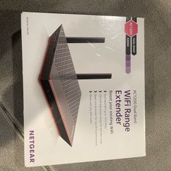 Net gear New In Box Wi-Fi Extender