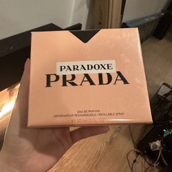 Prada Paradoxe Perfume 