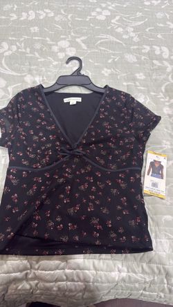 Aeropostale, junior top size medium