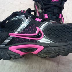 Black And Hot Pink Nikes Women's Size 7