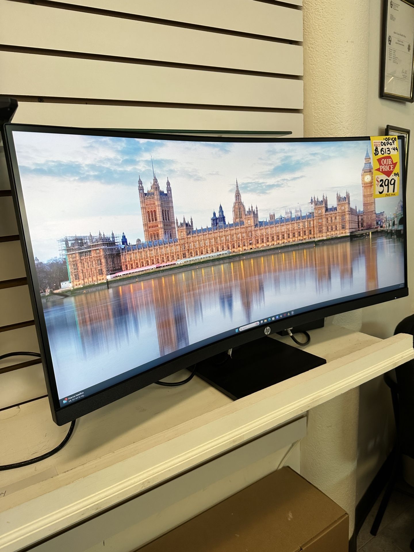 HP Curved Gaming Monitor