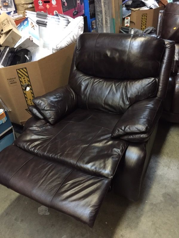 Woodworth Easton Leather Rocker Recliner Excellent for Sale in Hayward CA OfferUp