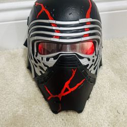 Star Wars: The Rise of Skywalker Supreme Leader Kylo Ren Force Rage Mask Lights