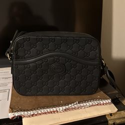 GUCCI rubber-effect crossbody bag