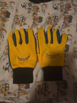 Chargers Winter Playing Gloves
