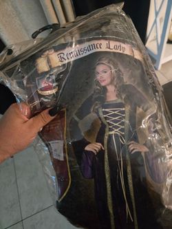 Renaissance lady