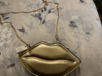 Gold Lip Shape Crossbody Purse
